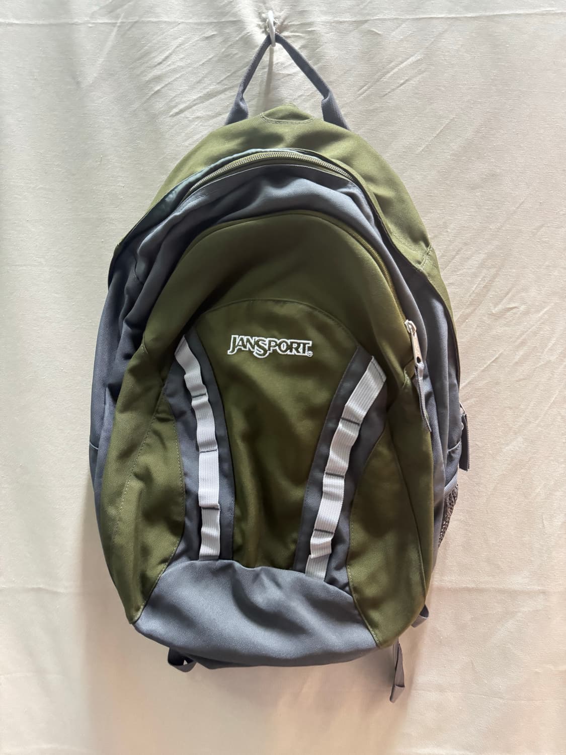 잔스포츠 대장급 올리브 백팩 처분 유니크  상품이미지1