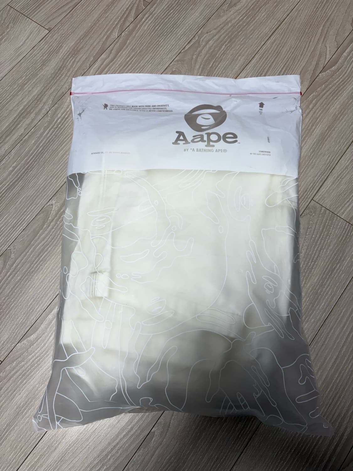 AApe에이프 크림팬츠 상품이미지2