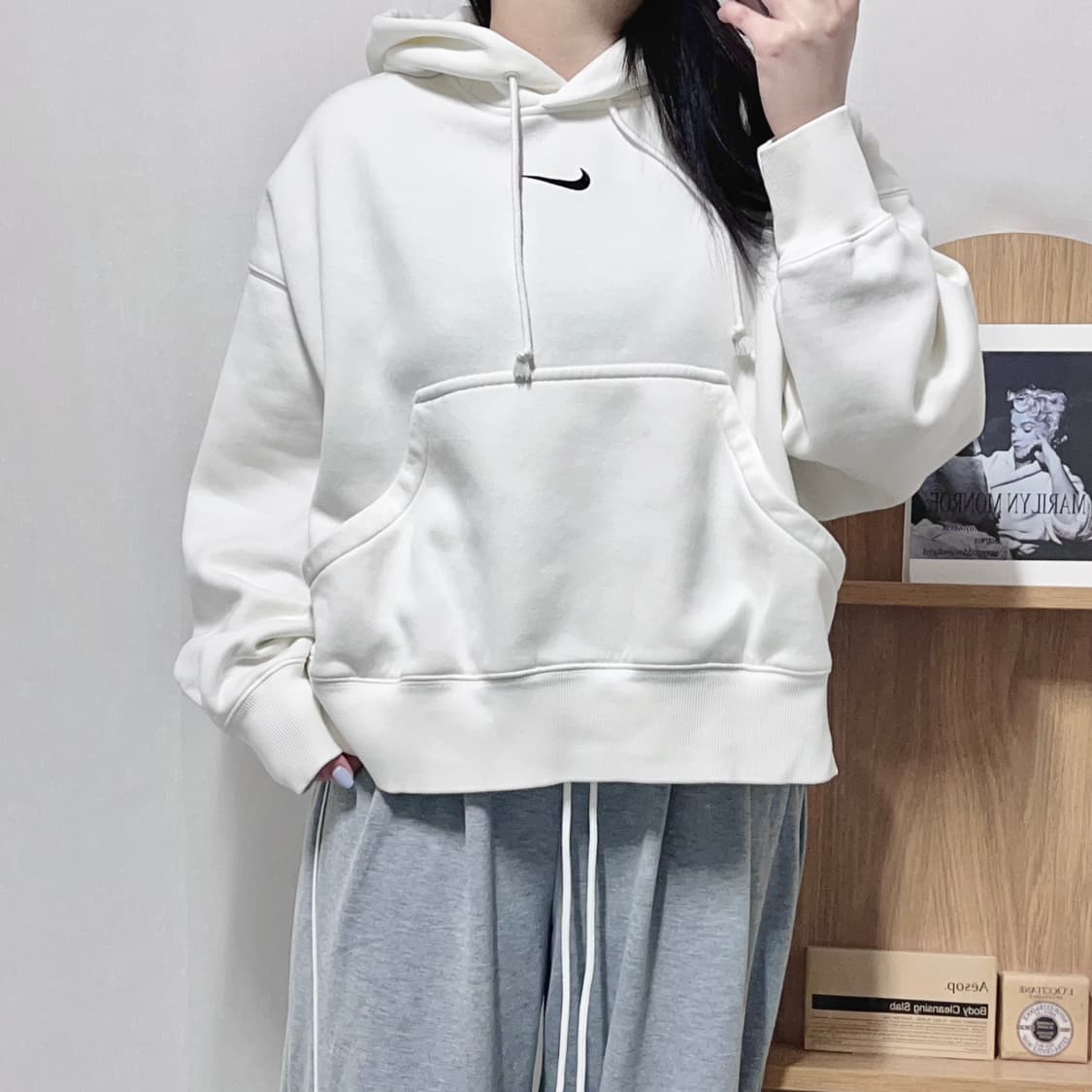 [정품] 나이키 아이보리 중앙스우시 기모 후드티 [ M ] 상품이미지2