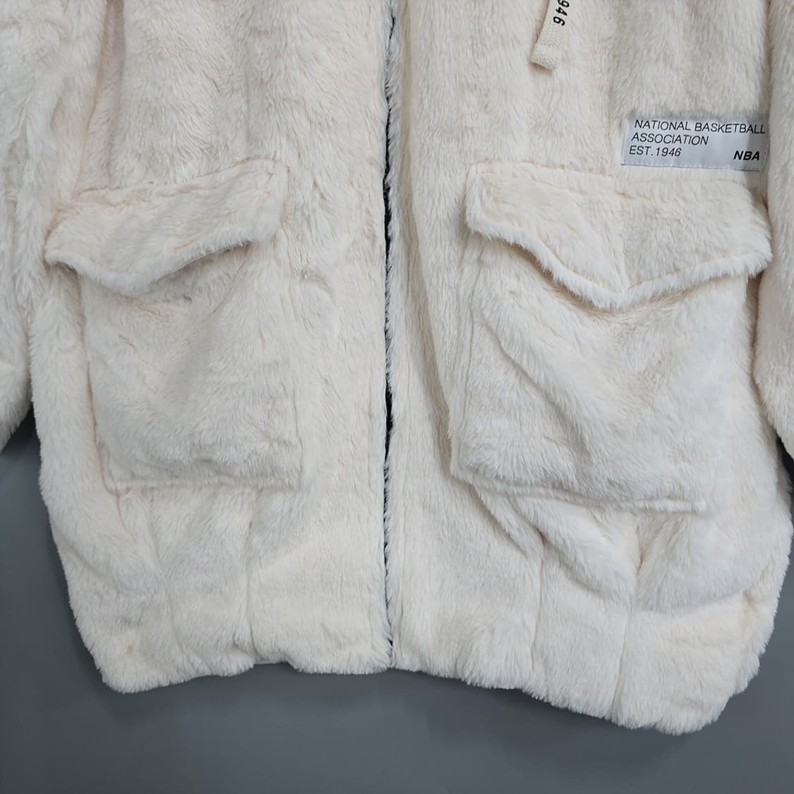 NBA 로스앤젤레스 레이커스 퍼 후드집업 아이보리 XS 상품이미지3