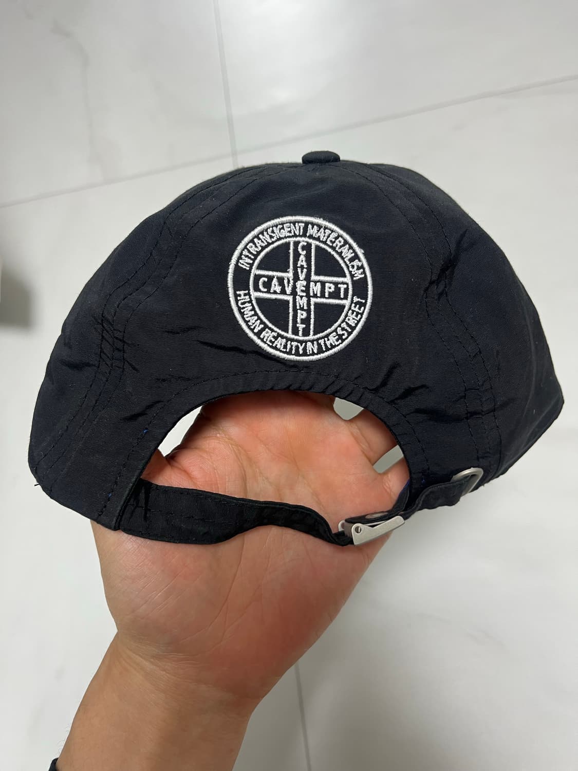 카브엠트 (CAV EMPT) 볼캡 (빈지노 착용) 상품이미지2