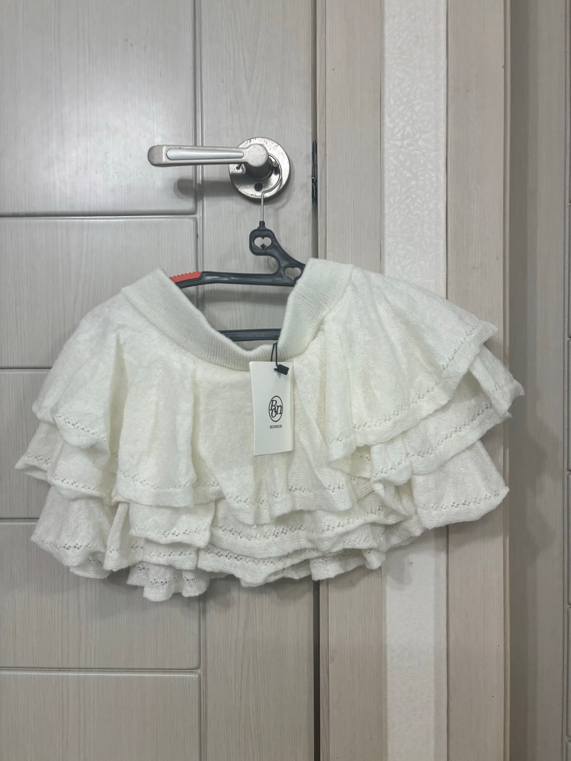 론론 러플 스카시 니트 블라우스 아이보리+스커트 세트 상품이미지7