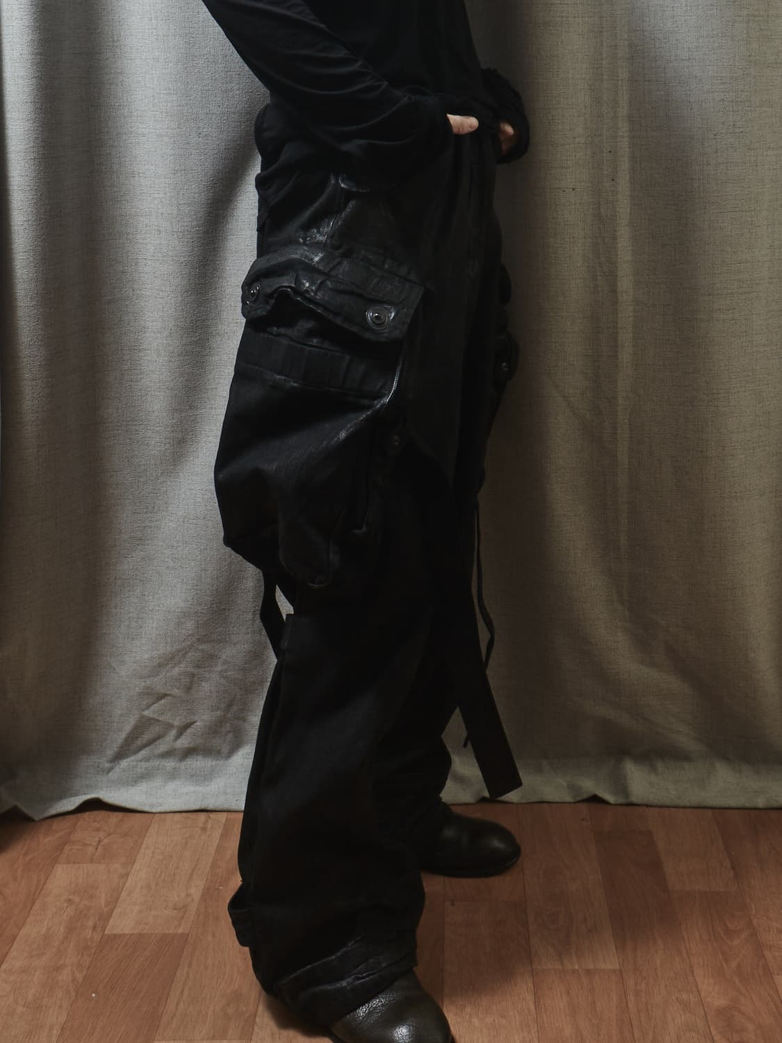 Julius 25ss 빅 포켓 가스마스크 코팅 팬츠 상품이미지9