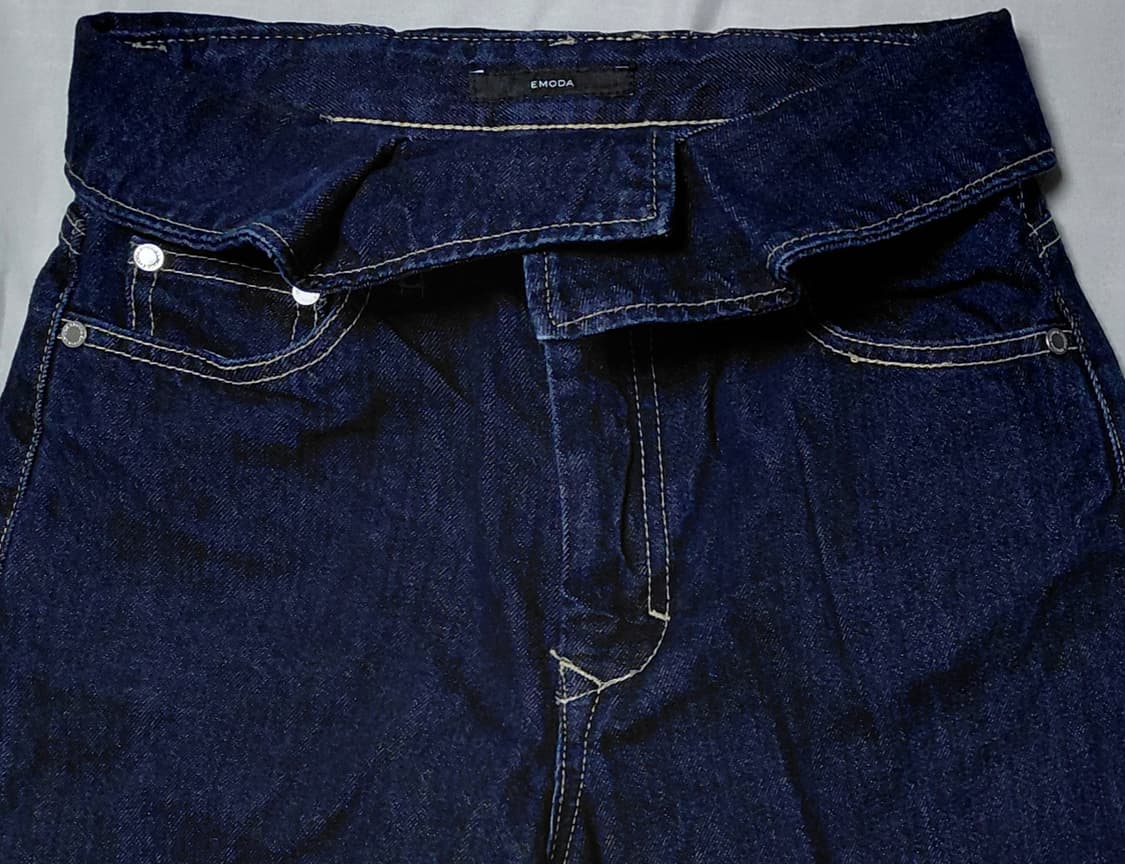 [EMODA] 에모다 하이웨이스트 폴드 오버 와이드 데님 (사이즈 1) 상품이미지2