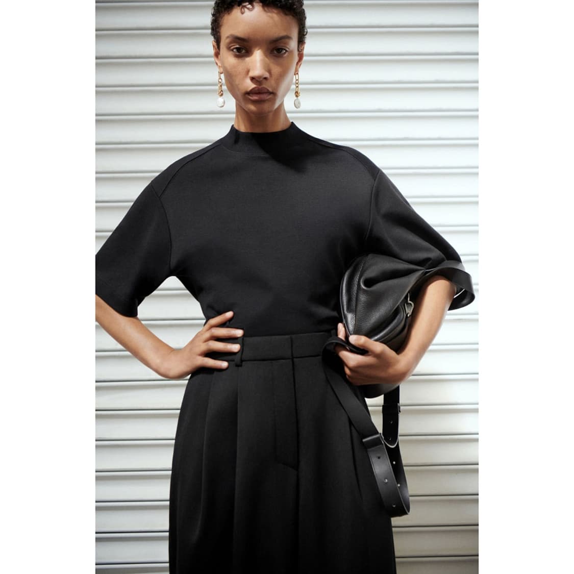 코스 COS 박시핏 모크넥 반팔 티셔츠 상품이미지1