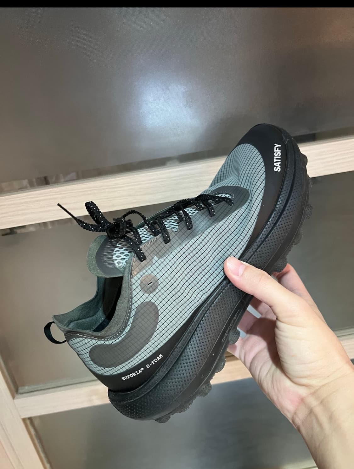 새티스파이 더 라커 쉐도우 270 상품이미지2