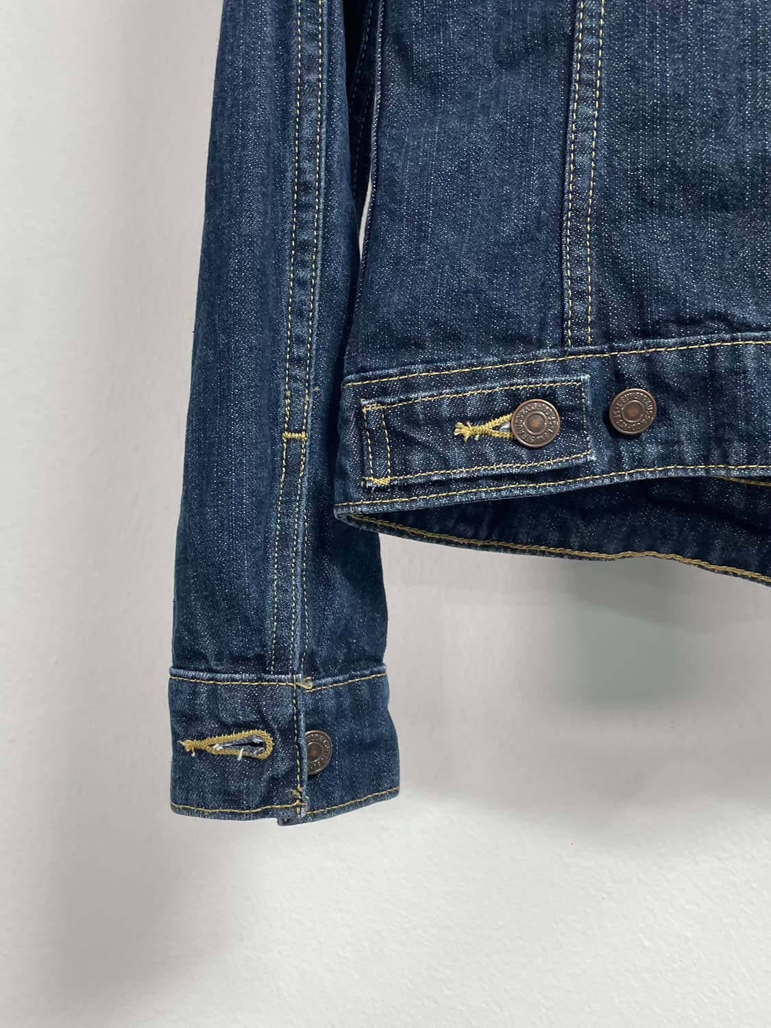 리바이스 우먼스 진청 데님자켓 (on.617)   상품이미지4