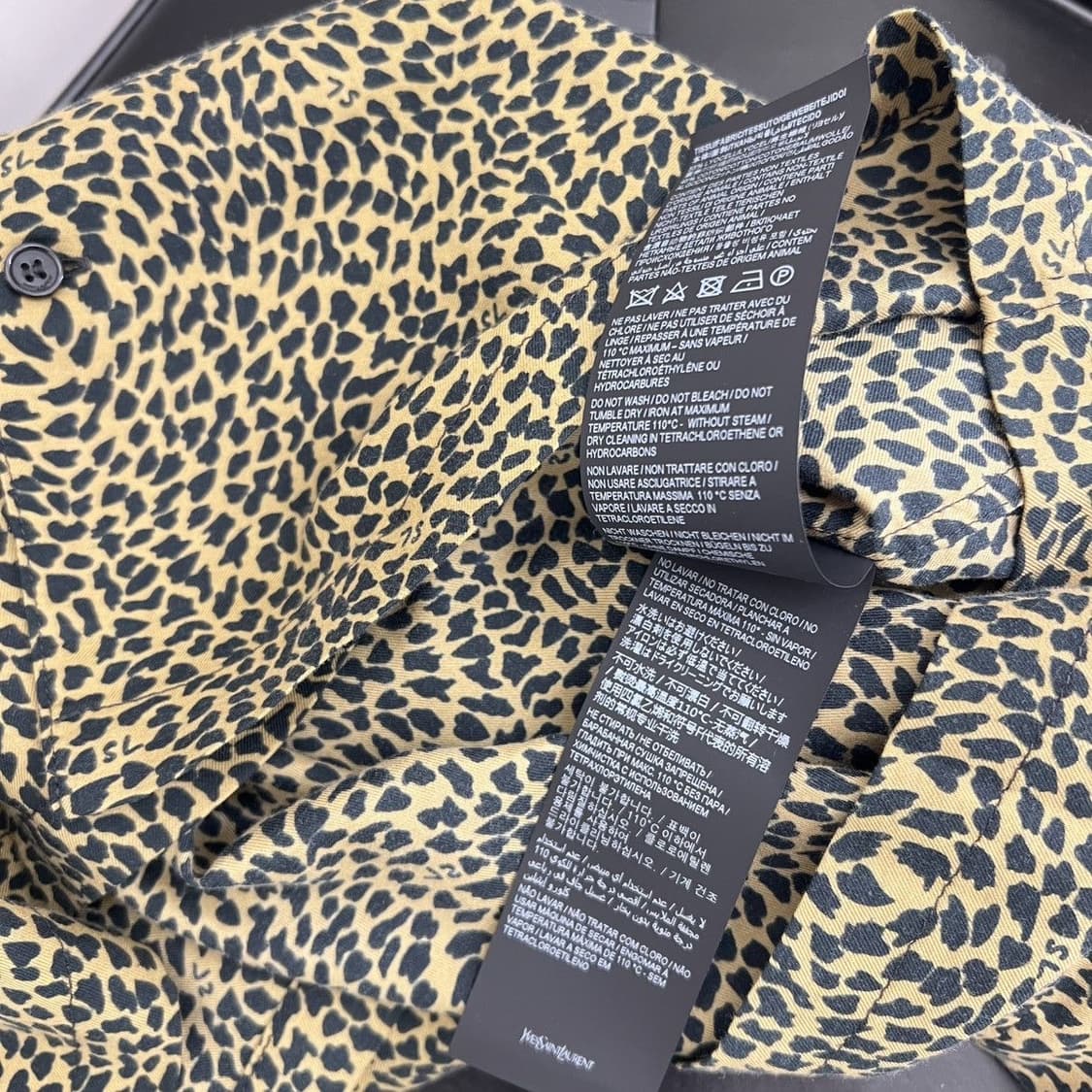 [강동원님 착용] 생로랑 23ss 레오파드 셔츠 상품이미지6