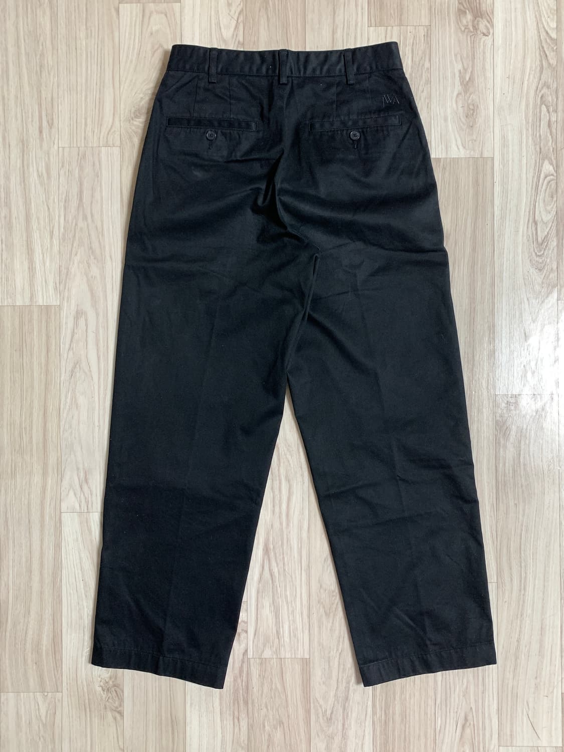 유니클로 jw앤더슨 와이드핏 치노 팬츠 블랙 73 판매 상품이미지2