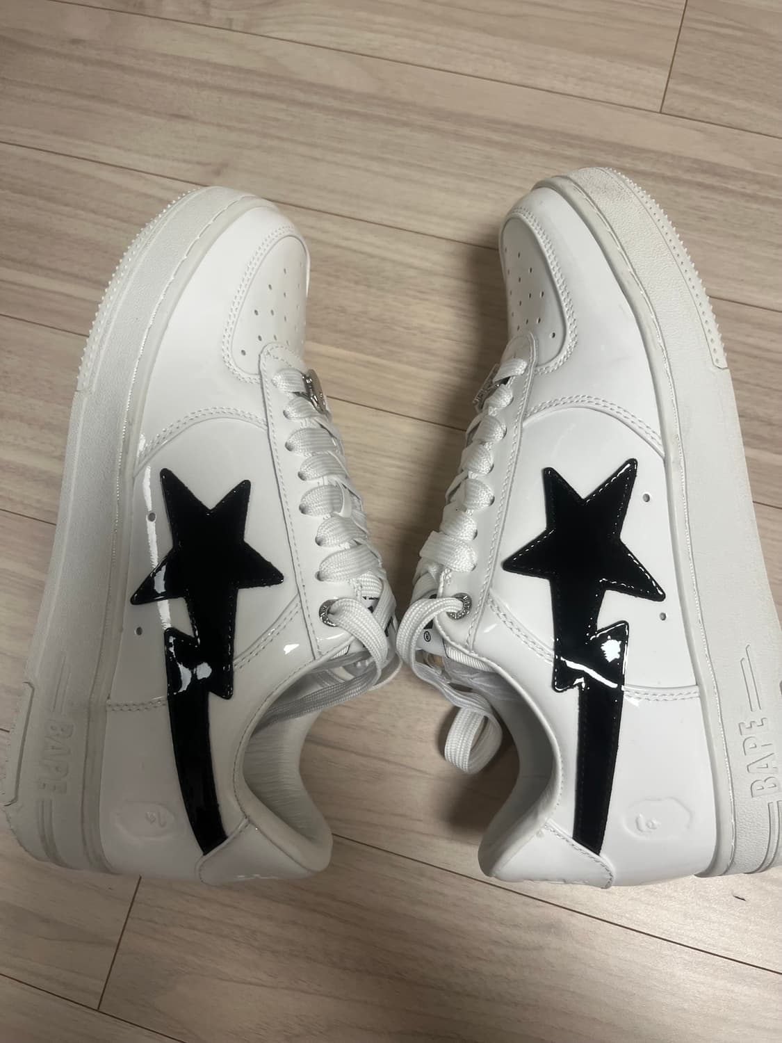 베이프스타 화이트 유광 상품이미지3