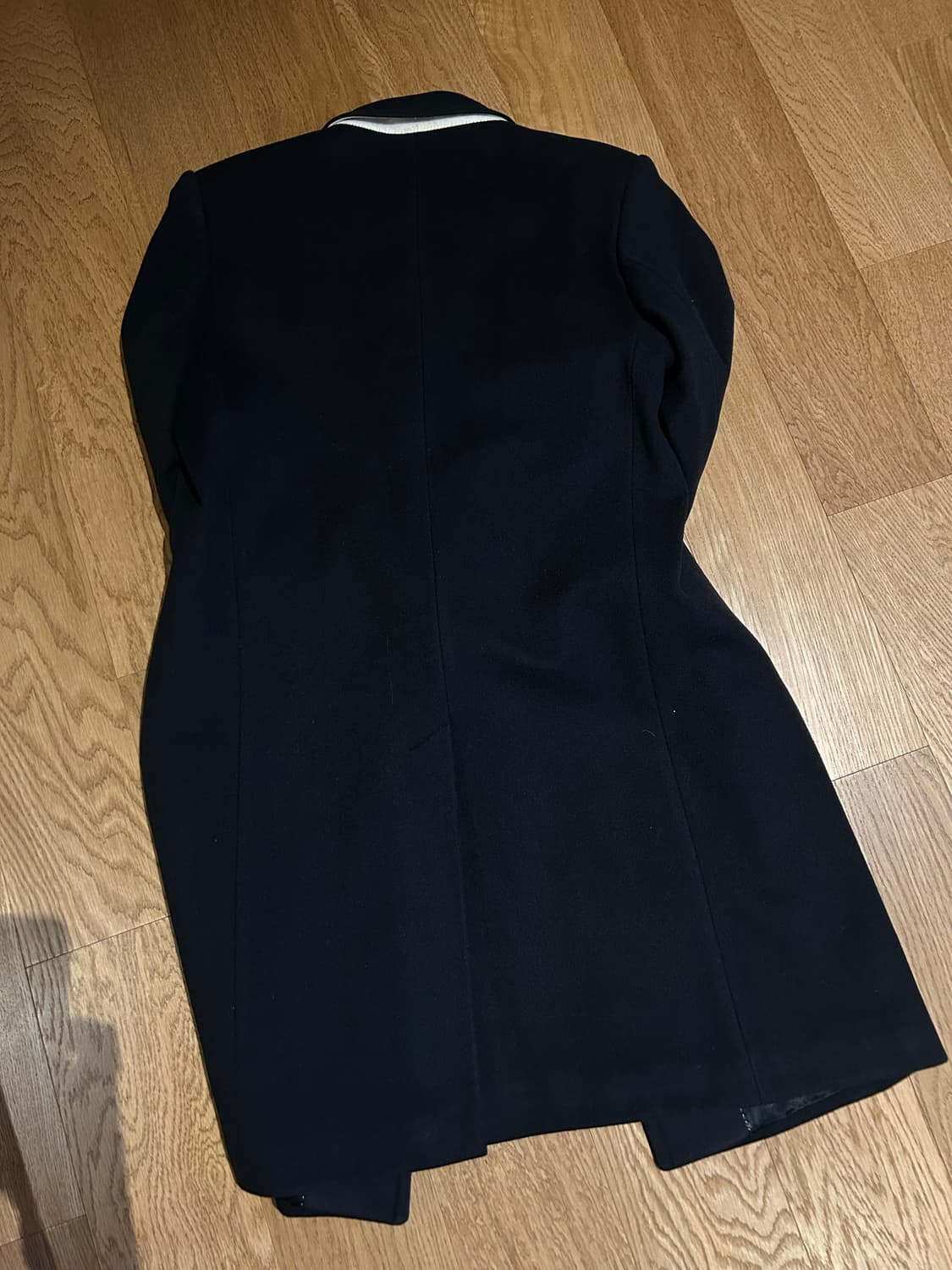 드리스반노튼 블랙코트 52 상품이미지3