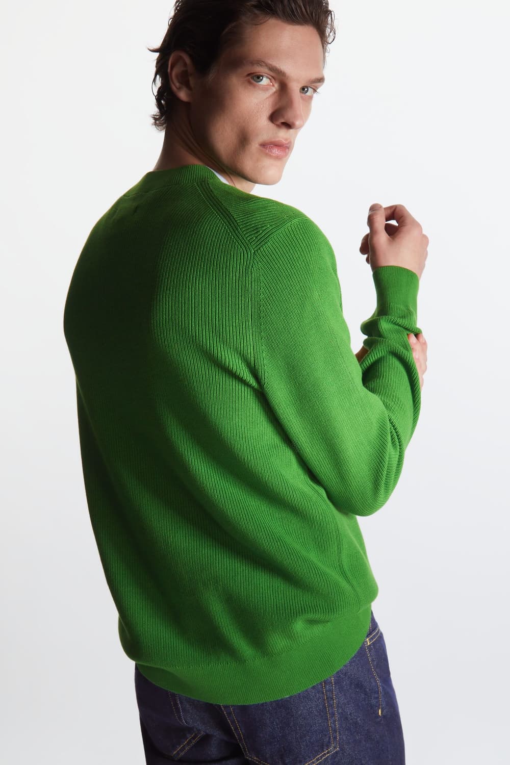 [코스] 레귤러핏 크루넥 스웨터 상품이미지5