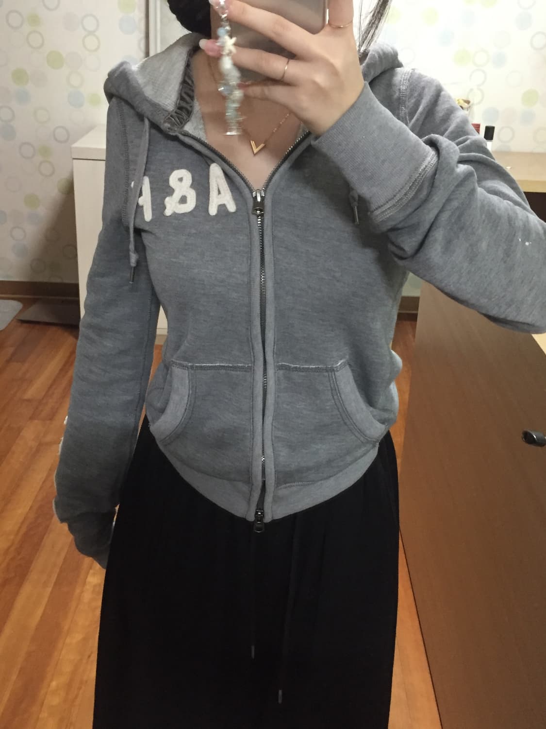 유일매물 대대장 아베크롬비 딱붙 진그레이 팔 패치 후드집업 상품이미지2