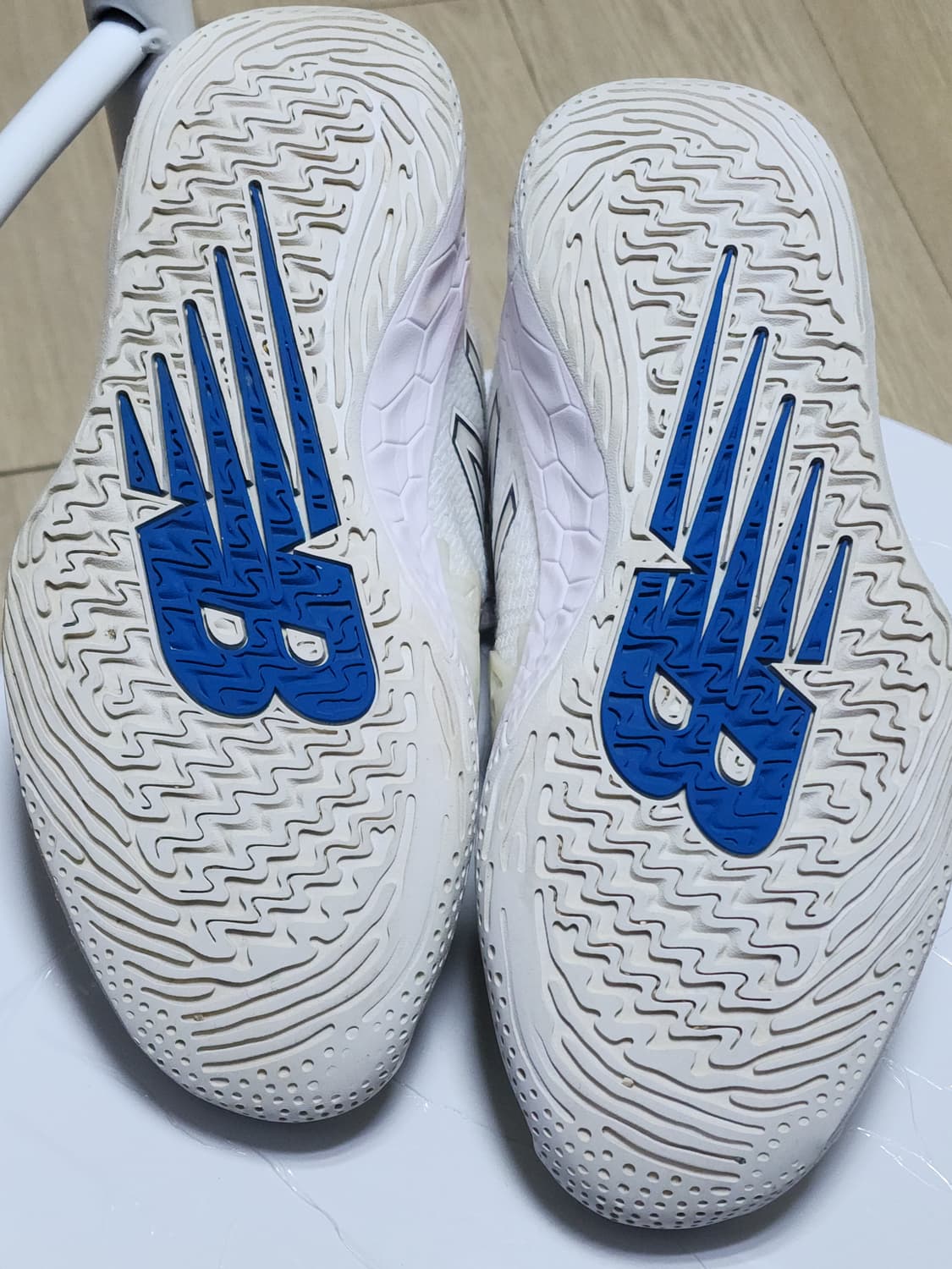 뉴발란스 프레쉬폼 LAV 테니스화 235mm 상품이미지6