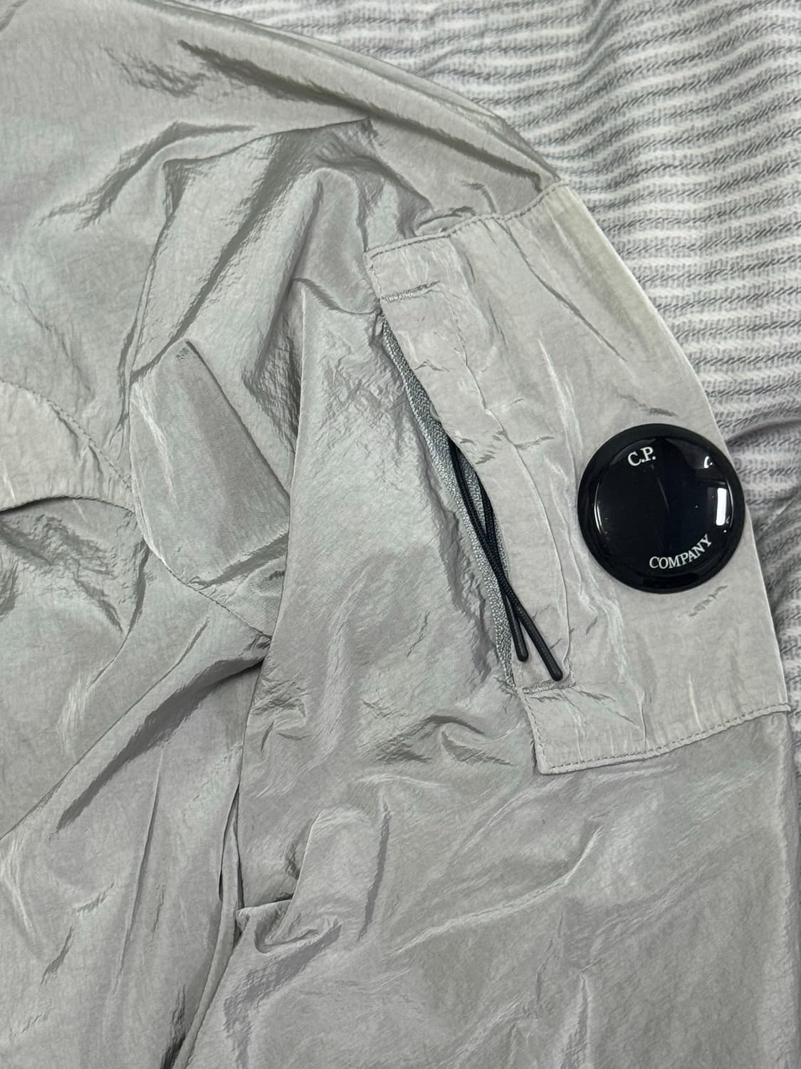 Cp컴퍼니 나일론 후드 바람막이 자켓(XL) 상품이미지5