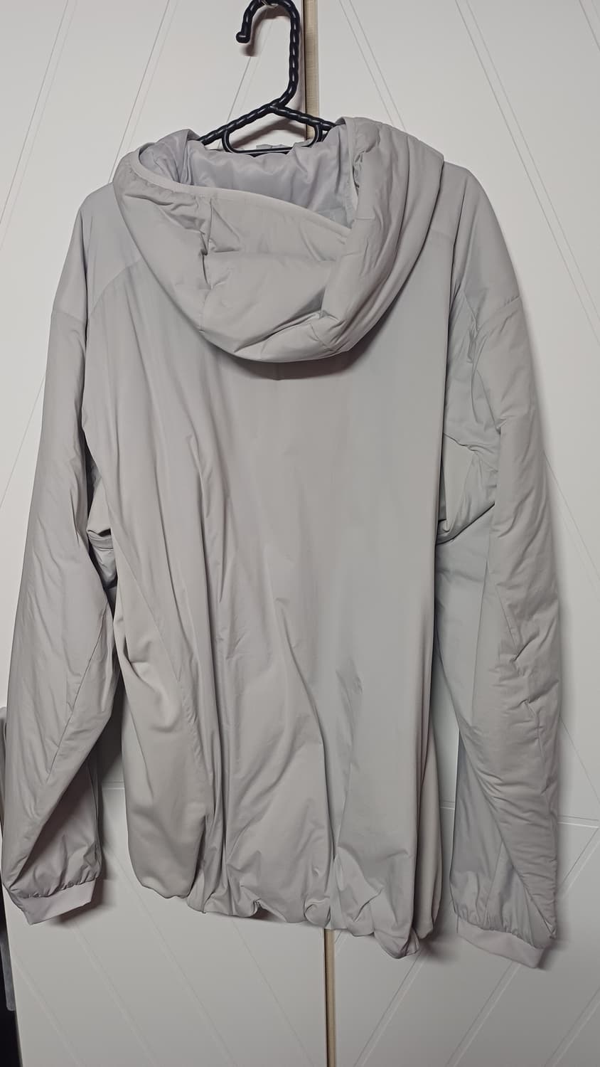 XL 아크테릭스 아톰LT 솔리튜드 컬러 아톰후드 아톰후디 경량패딩 상품이미지3