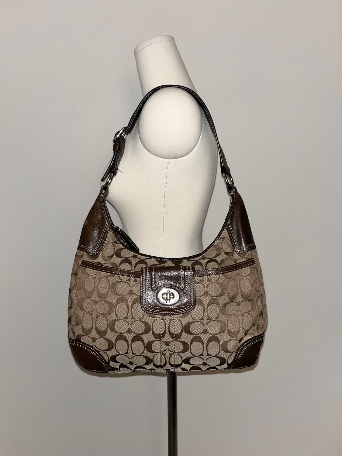 Coach Bacis Brown Shoulder bag   상품이미지1