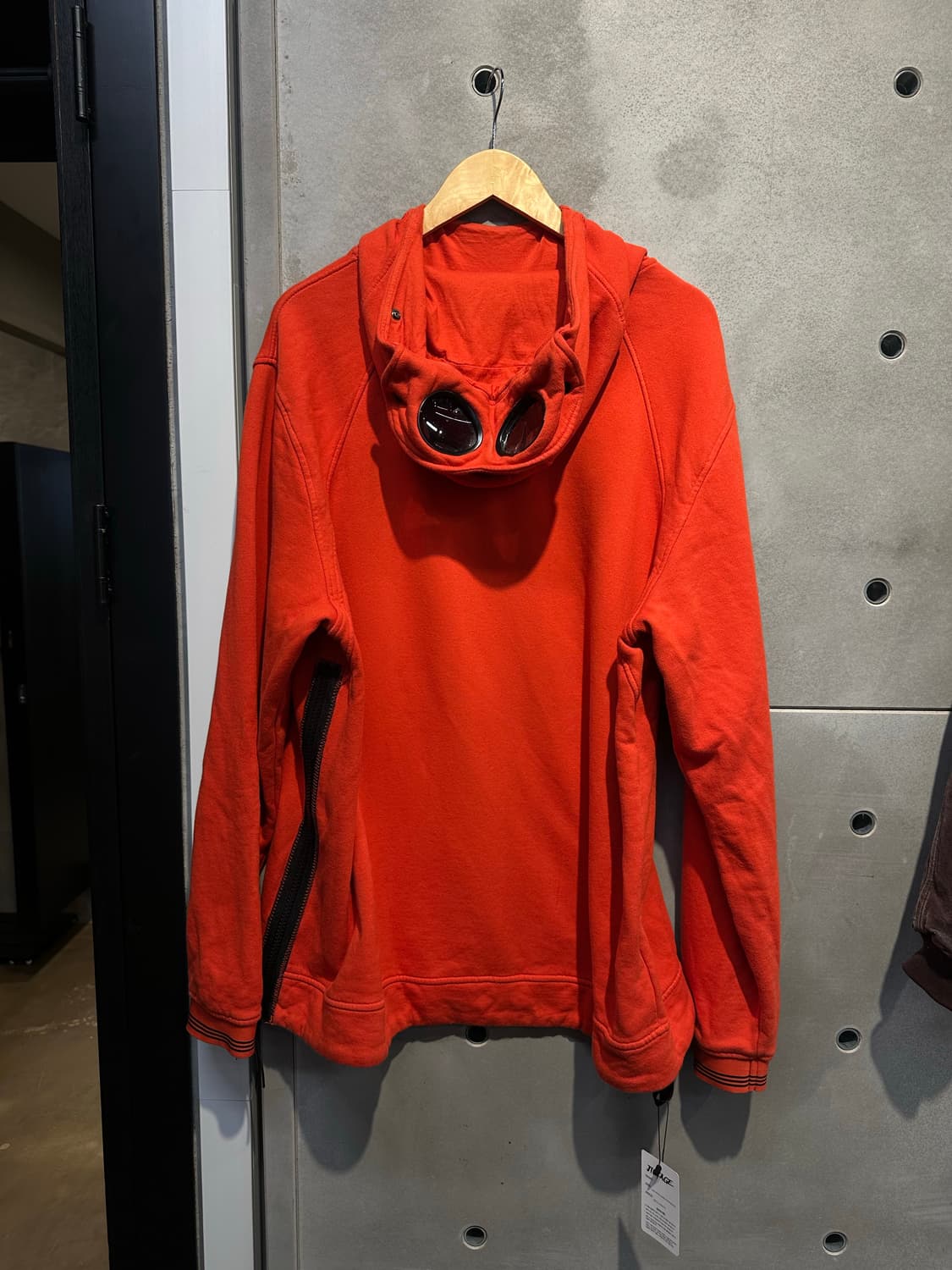 cp x adidas 상품이미지1