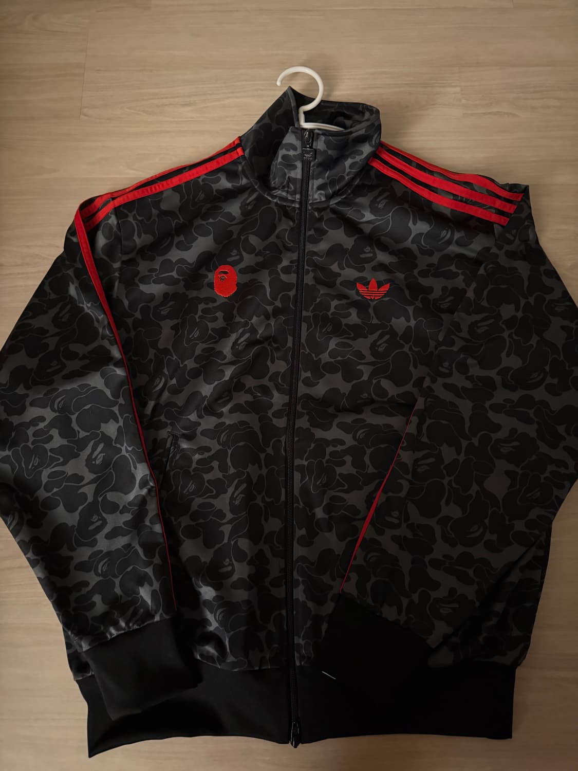 아디다스 베이프 트랙탑 블랙 KR XL사이즈 팝니다-! 상품이미지1