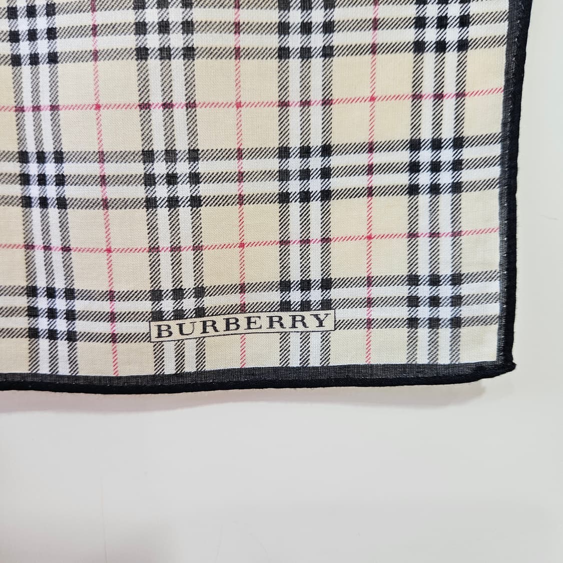 버버리(Burberry) 클래식 체크 손수건 상품이미지2