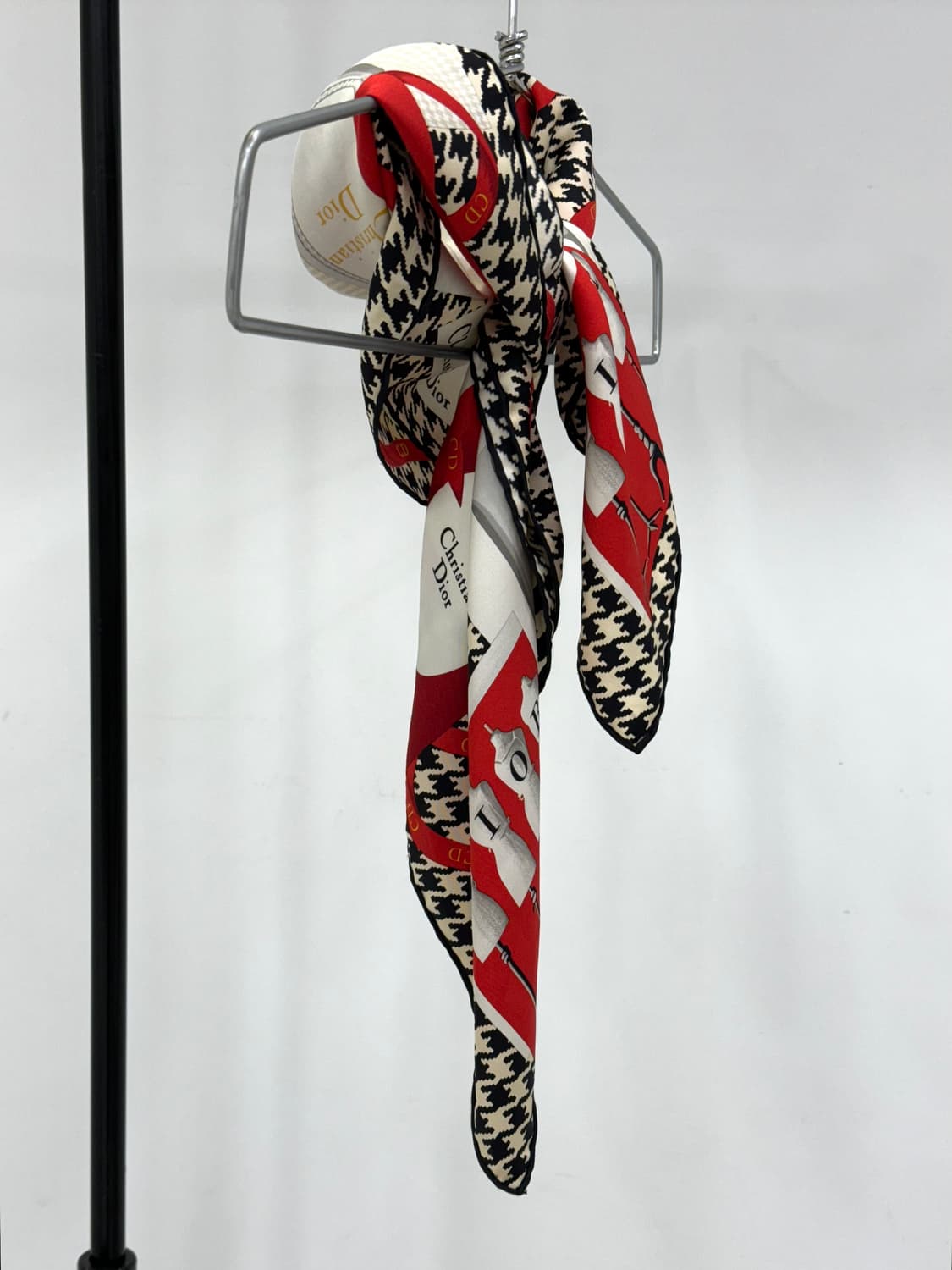 정품) 크리스찬디올 실크 스카프 상품이미지5