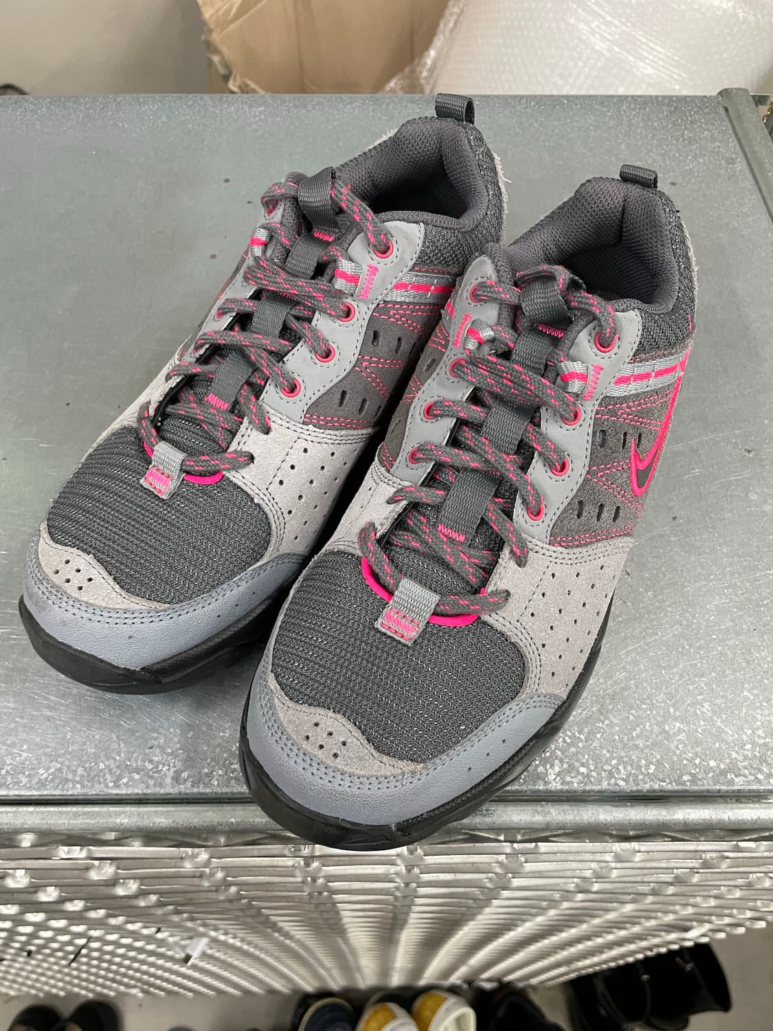 나이키 살볼리어 트래킹화 245 상품이미지2