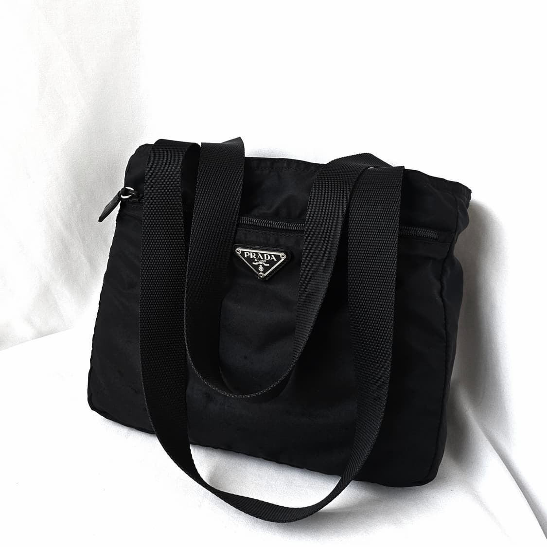 [정품 PRADA] 프라다 직사각 나일론 쇼퍼백 숄더백 미디움 상품이미지3