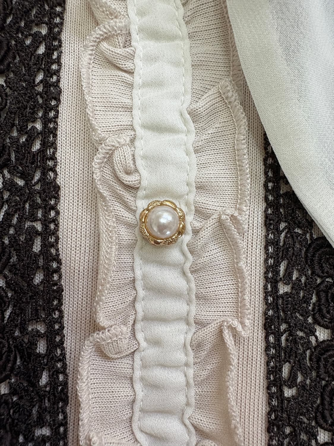 엑시즈팜 리본 베이지 라떼갸루 베이지 탑 M 상품이미지5