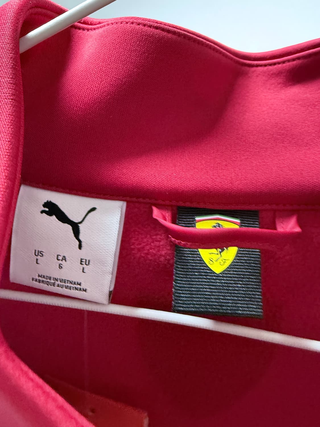 스쿠데리아 페라리 소프트쉘 자켓 (소장용, 새상품) 판매합니다 상품이미지3