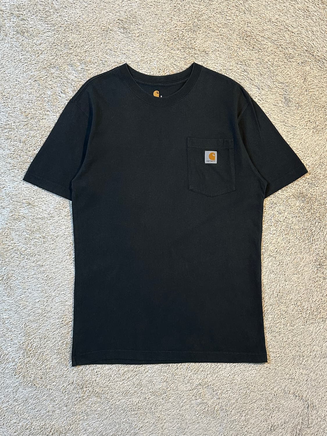 칼하트 CARHARTT 오리지널핏 포켓 반팔 티셔츠 블랙 상품이미지1