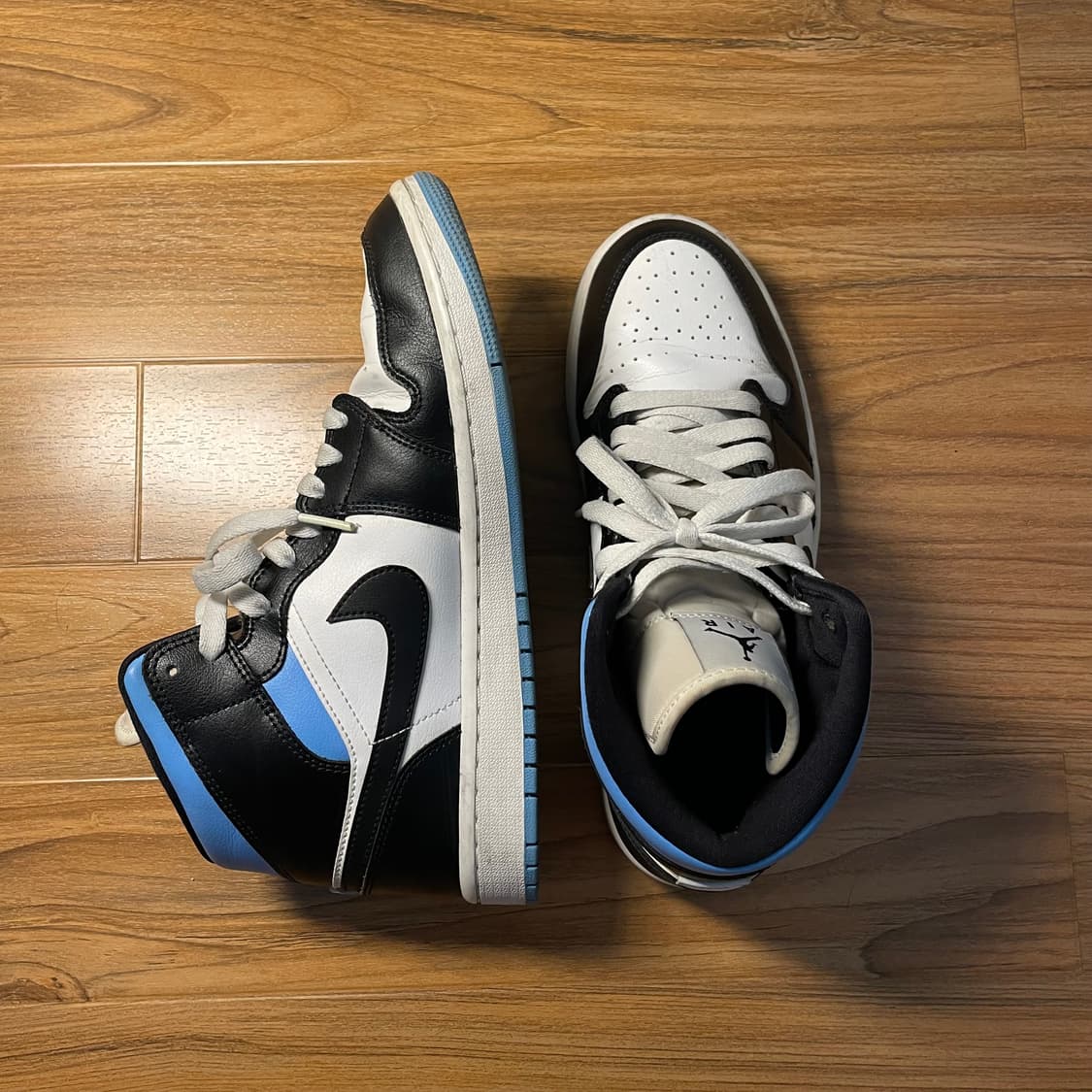 (W265) 조던1 미드 유니버시티 블루 상품이미지2