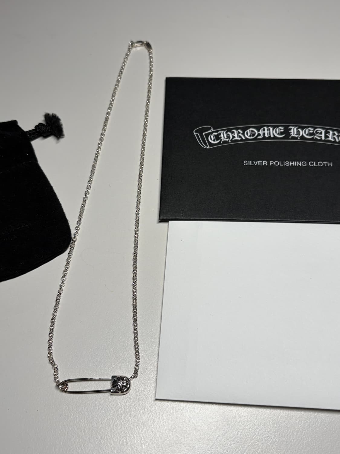 크롬하츠 세이프티핀 일체형 목걸이 1p 다이아 18인치 상품이미지8