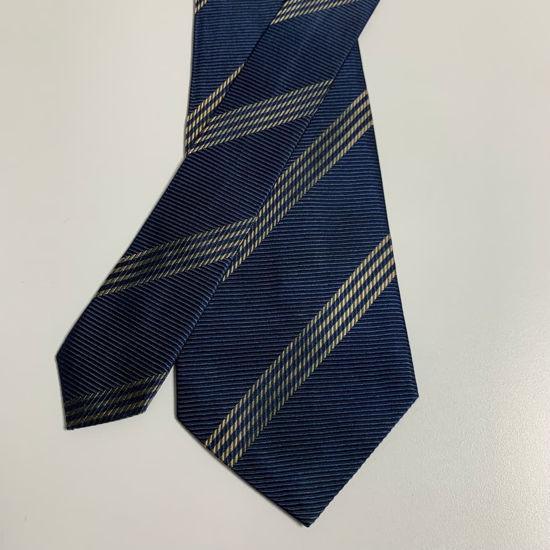 버버리(BURBERRY) 스트라이프 명품넥타이 정장패션 9cm 상품이미지4