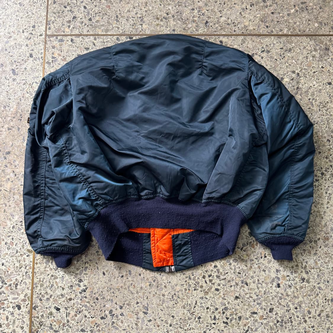 [L] Alpha Industries 알파인더스트리 Ma1 항공점퍼 상품이미지2