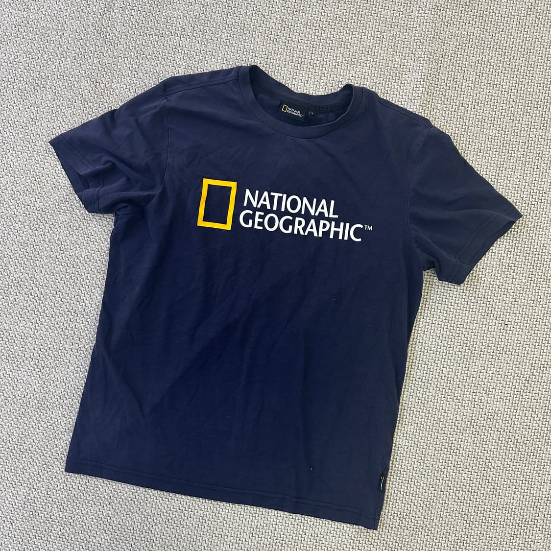 L 네셔널지오그래픽 라운드 반팔 티 0407D 상품이미지1