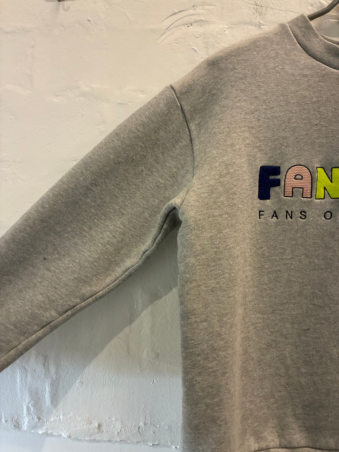 Etre Cecile 에트레 세실 팬톤 로고 스웻셔츠 XS 상품이미지4