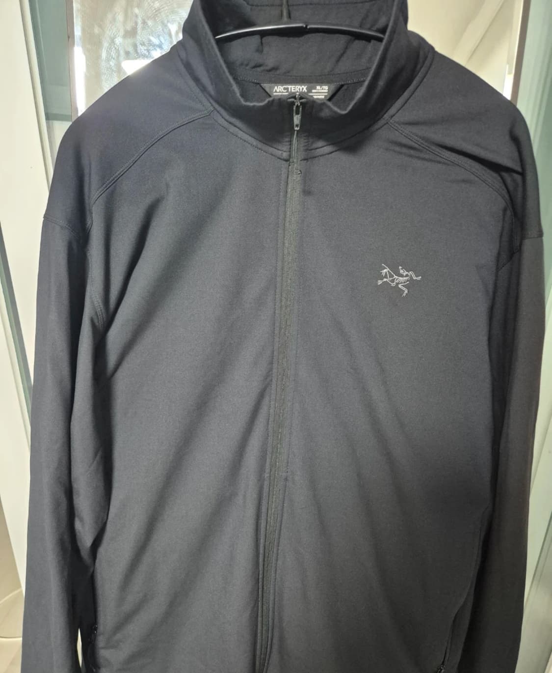 아크테릭스 카이어나이트 자켓 블랙 XL 판매합니다. 상태 좋은 제품 저렴 상품이미지1