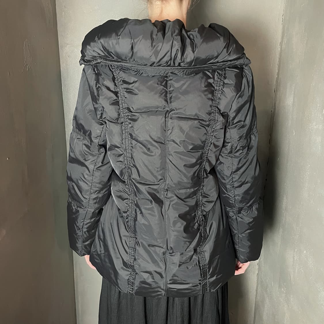 이세이 미야케 셔링 디테일 패딩 상품이미지3