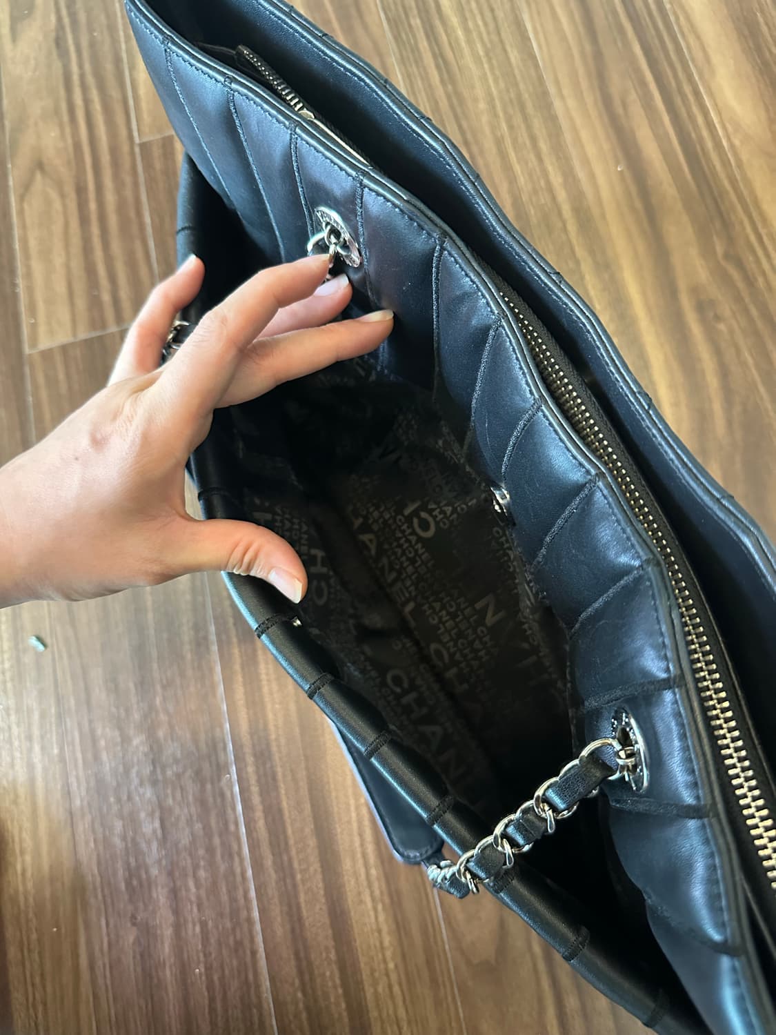 샤넬 그랜드 쇼퍼 토트백 블랙 상품이미지9