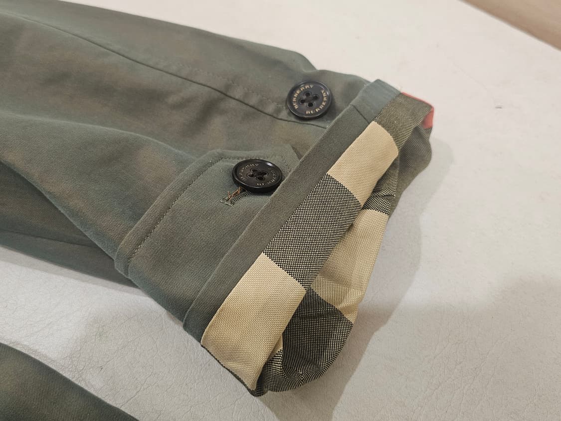 새제품 버버리 코트 EU36 브라이트올리브 컬러  상품이미지3