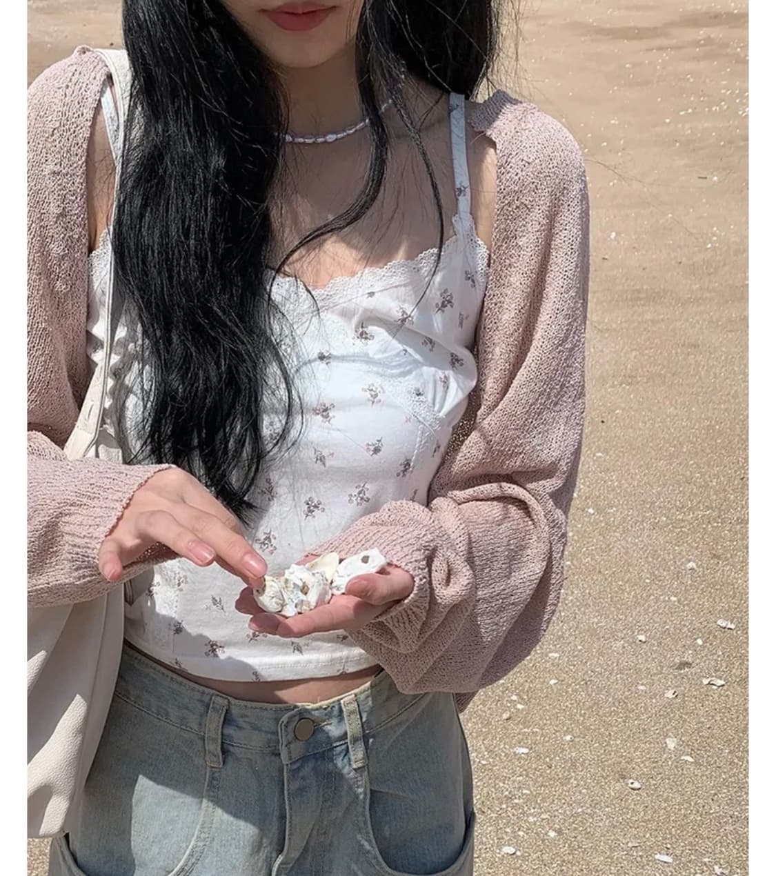 애니원모어 로피 레이스 플라워 나시 상품이미지1