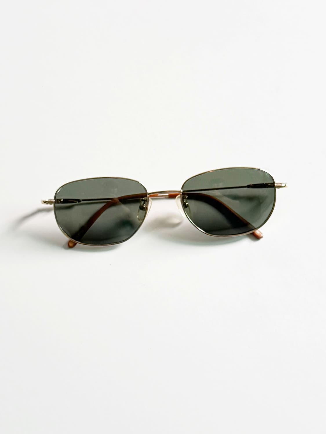 90s 골드 슬림 스퀘어 메탈 프레임 빈티지 선글라스 상품이미지1