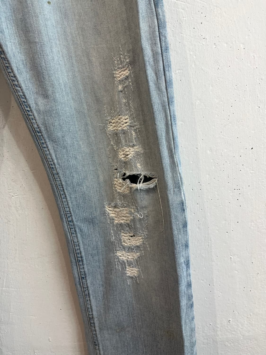 돌체앤가바나 디스트레스드 DG 데님팬츠  상품이미지3