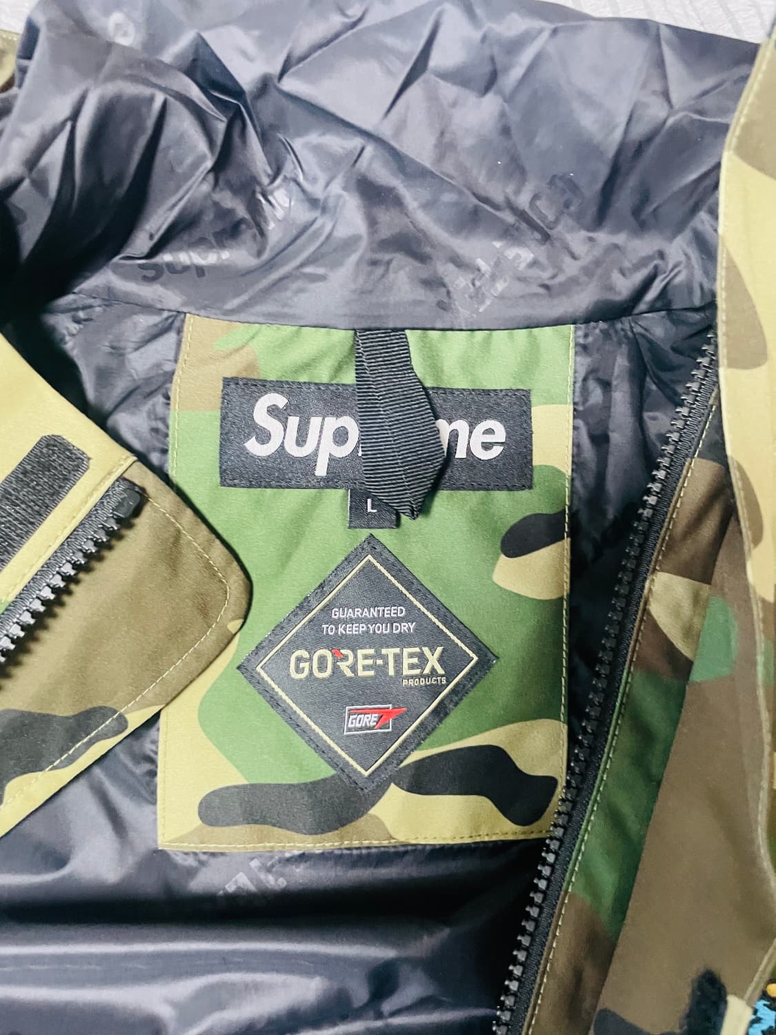 슈프림 스머프 고어텍스 자켓 카모 상품이미지2