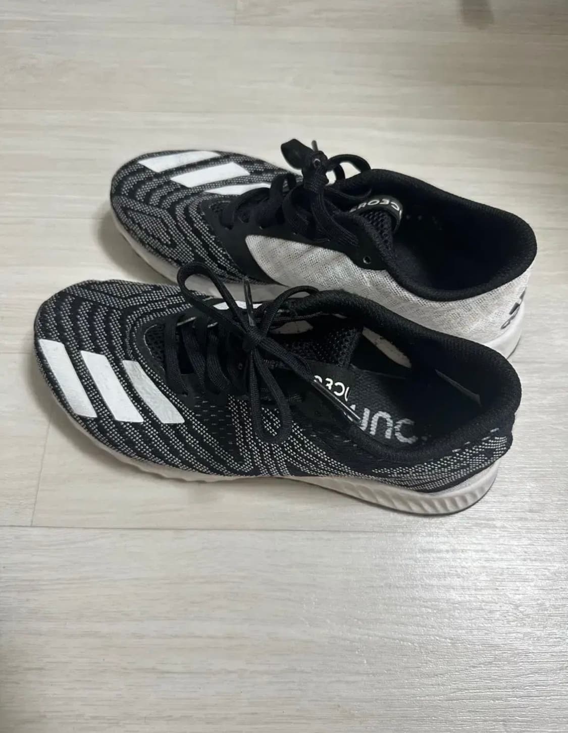 아디다스 에어로바운스 운동화 235  (가격내림) 상품이미지1