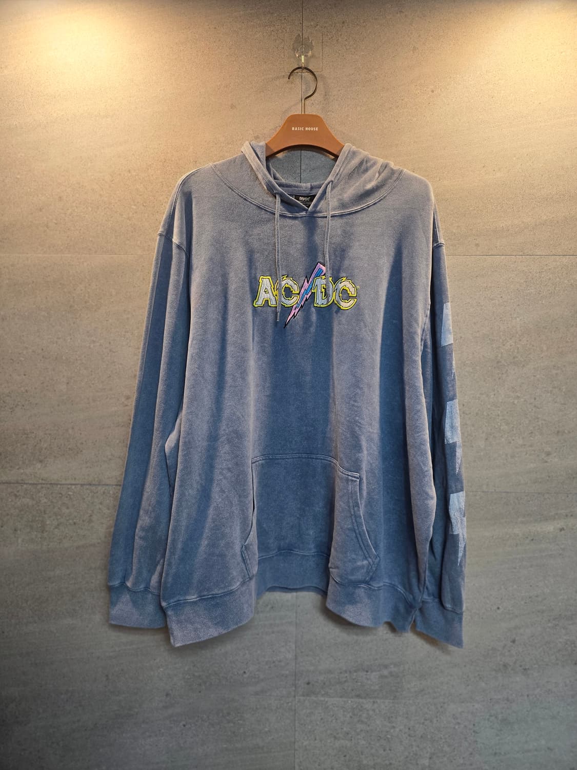 AC/DC 오피셜굿즈. 후드티셔츠. 미착. 상품이미지1