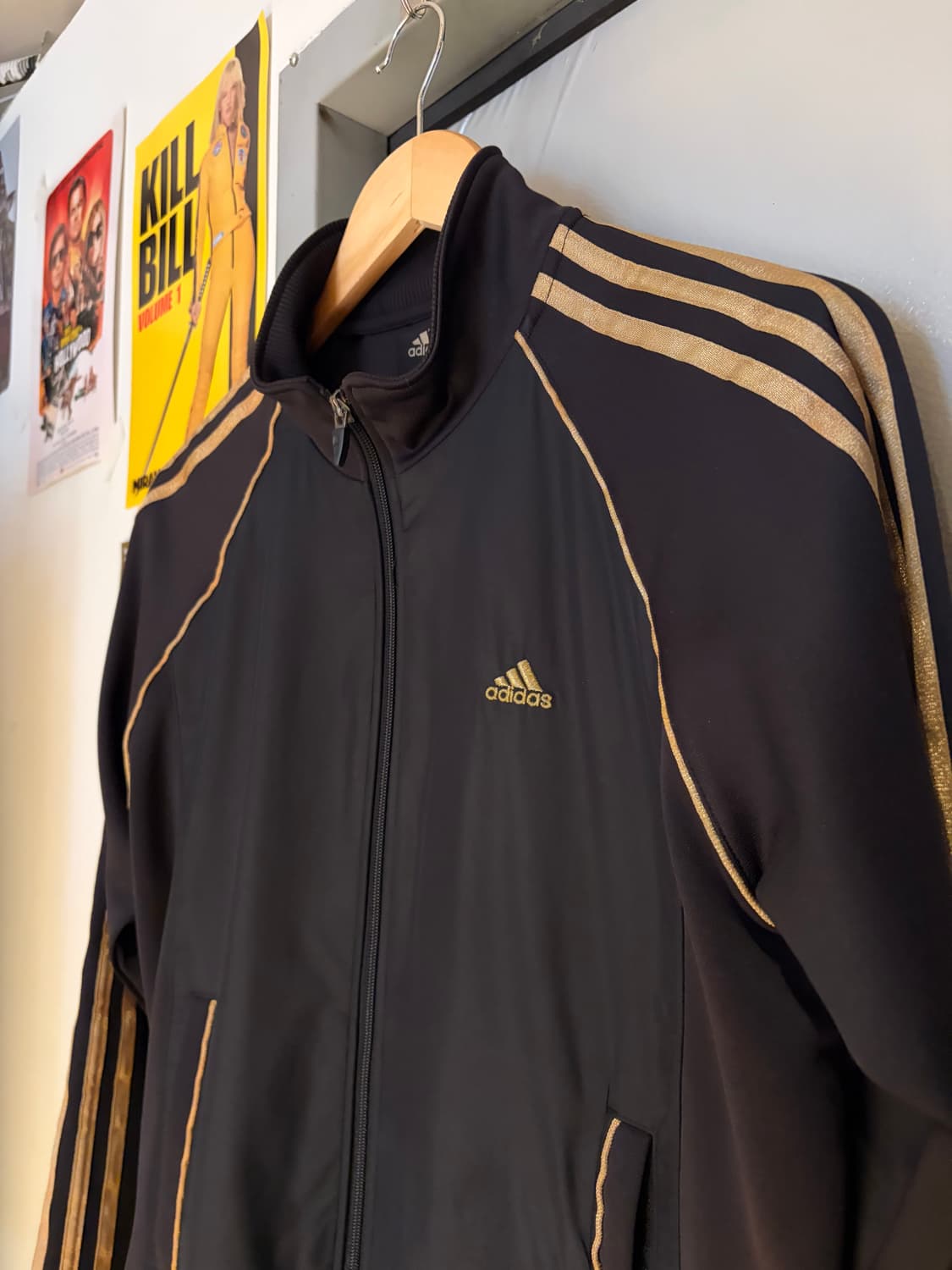 아디다스 블랙 골드 트랙탑 져지 상품이미지2