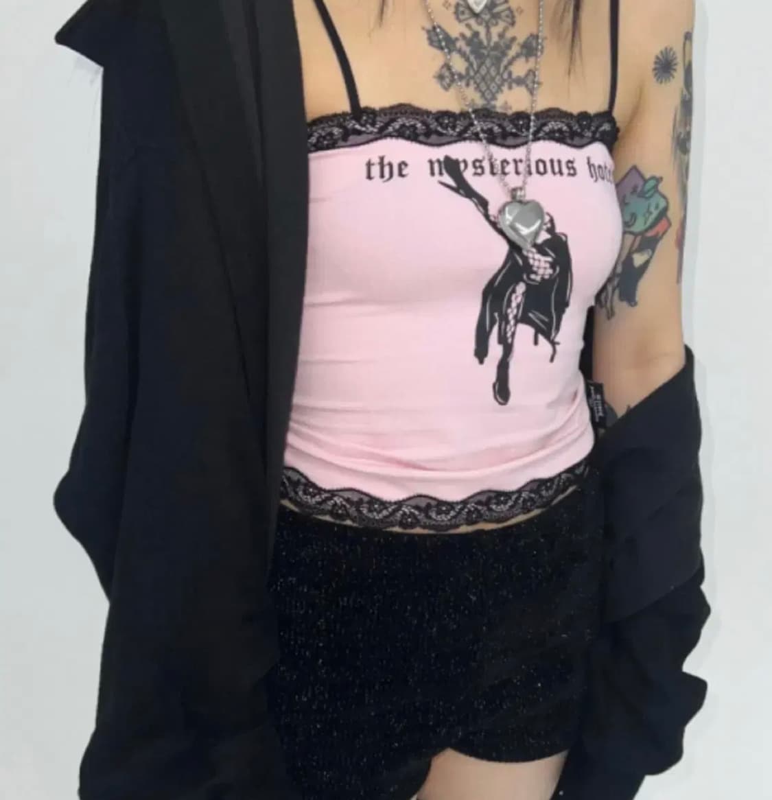 더미스테리어스호텔 레터링 나시 상품이미지3