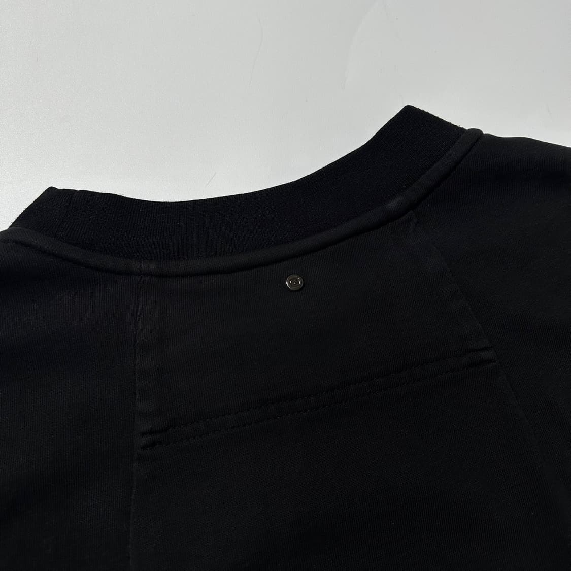 시스템옴므 로고 패치 반팔 티셔츠 블랙 상품이미지5