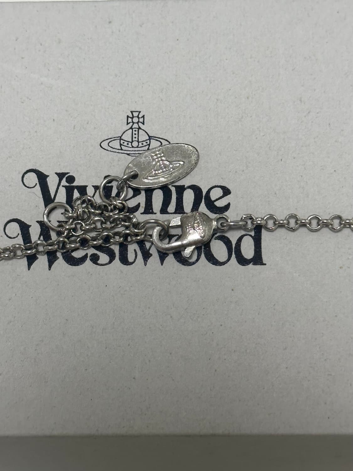 비비안웨스트우드 미니 바스 릴리프 팬던트 네크리스 상품이미지4